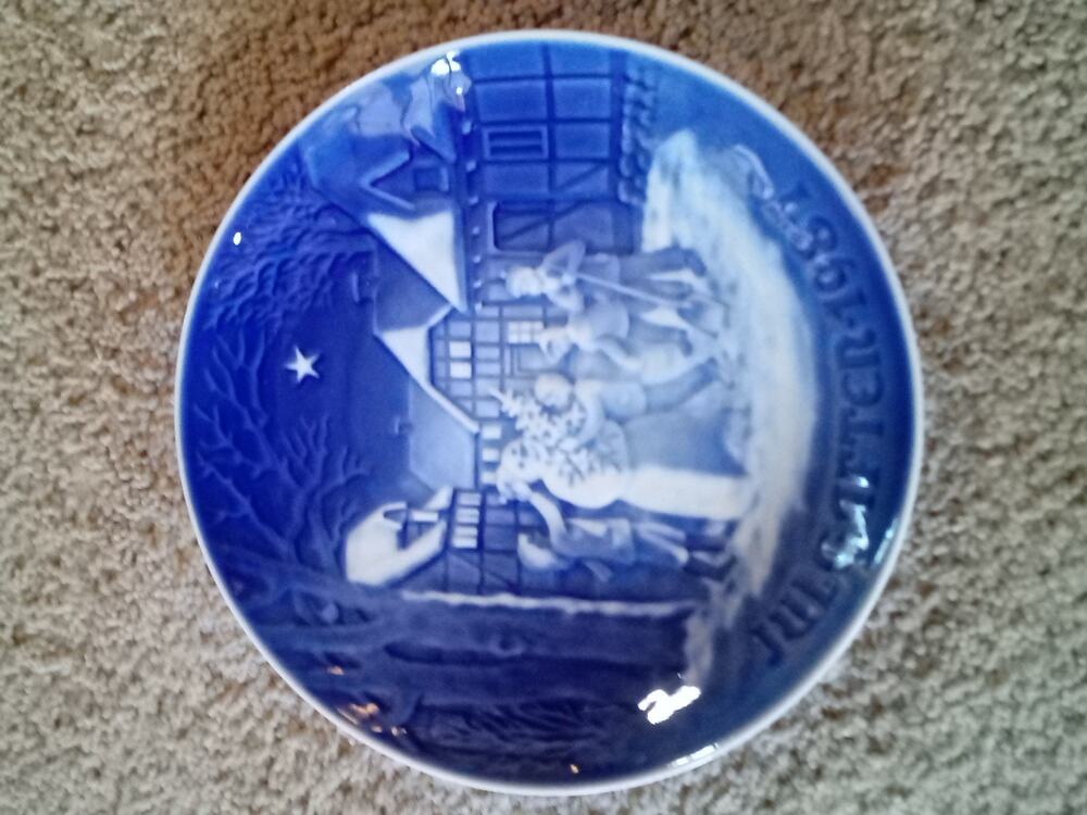 Bing & Grondahl 1987 The Snowman's Christmas Eve 7" Plate 9087 Signed E. Jensen